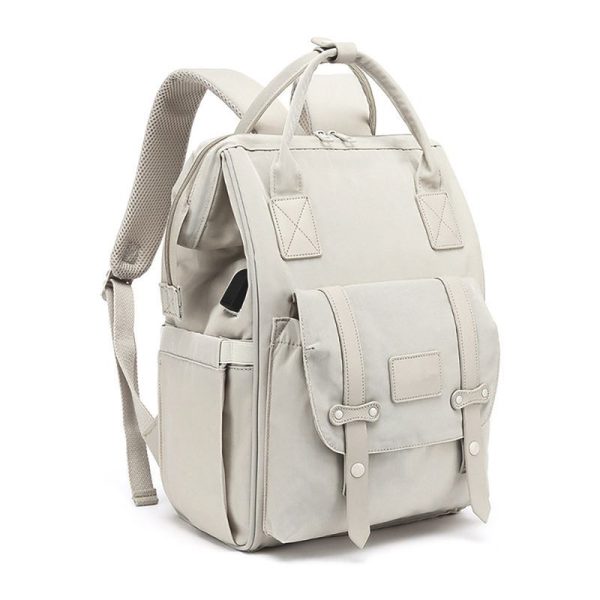 Sac à dos à langer double usage Carefreefox en extérieur